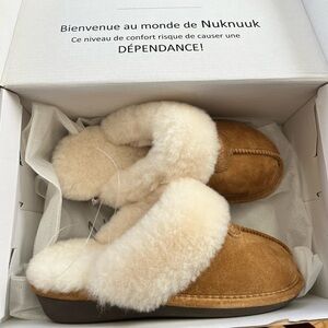Women's Brown Slippers with Cream Fur